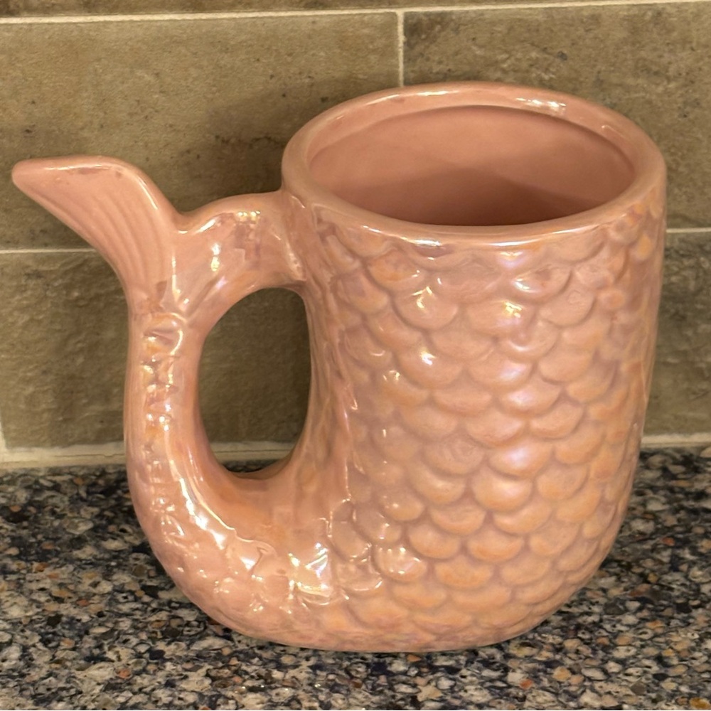 Nanette Lepore Iridescent Pink ceramic Mermaid Tail Coffee Mug